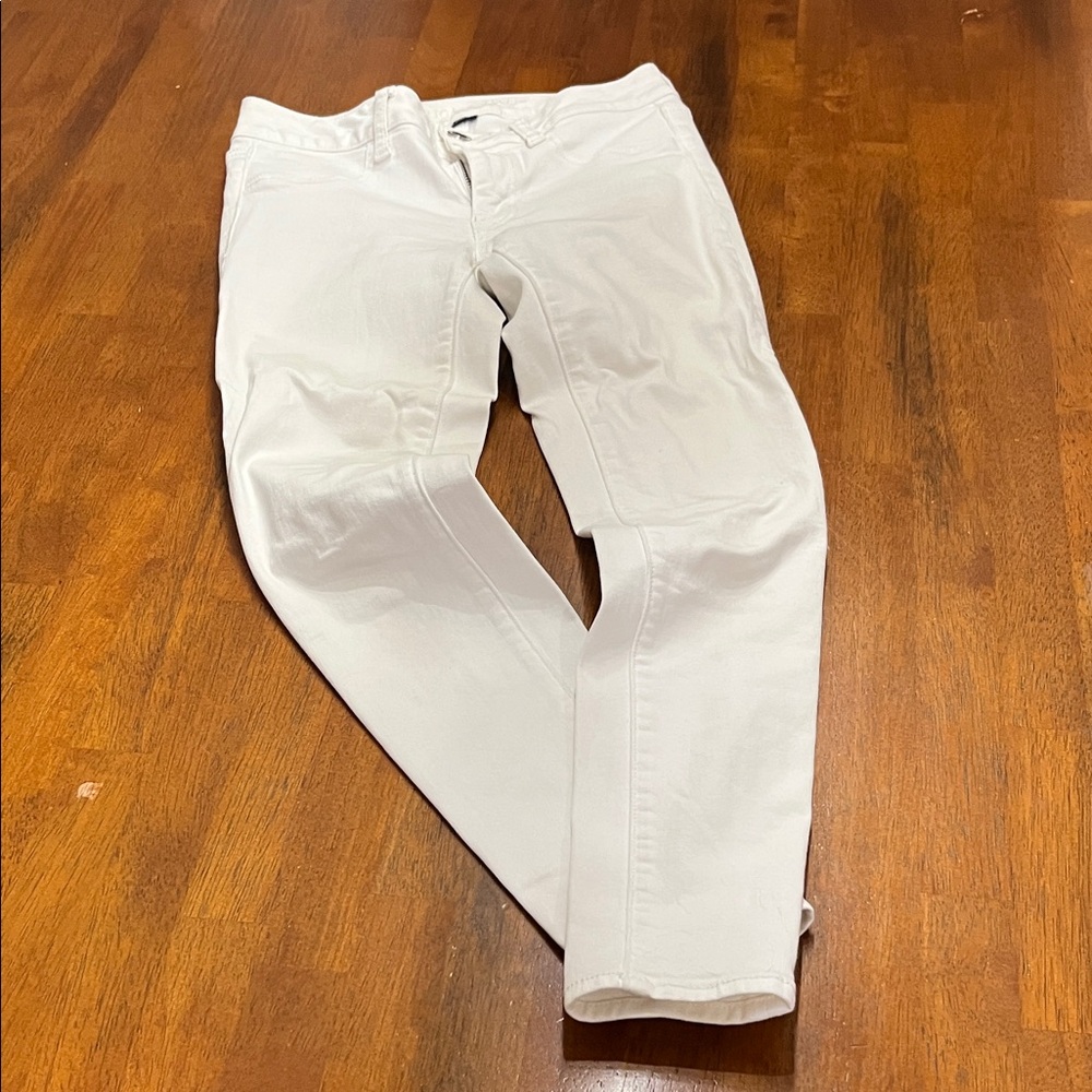 American Eagle Outfitters White Skinny Jeans
